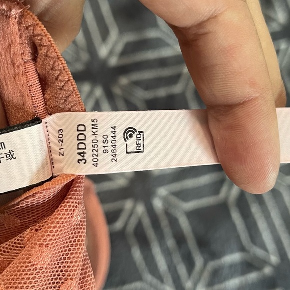 Victorias Secret - 34DDD bra - nwt - Picture 2 of 3